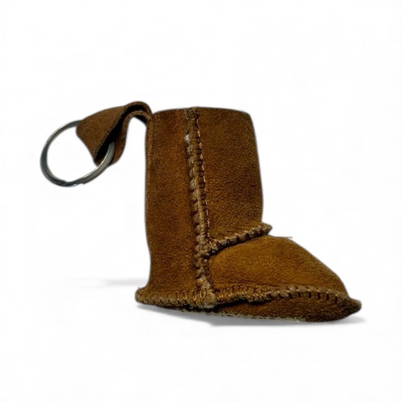 UGG Suede Leather Winter Boot Keychain Chestnut Shearling Sheepskin Keyring - Picture 5 of 5